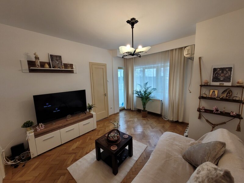 Studio ultracentral inchiriere termen mediu