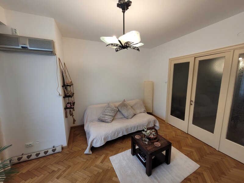 Studio ultracentral inchiriere termen mediu