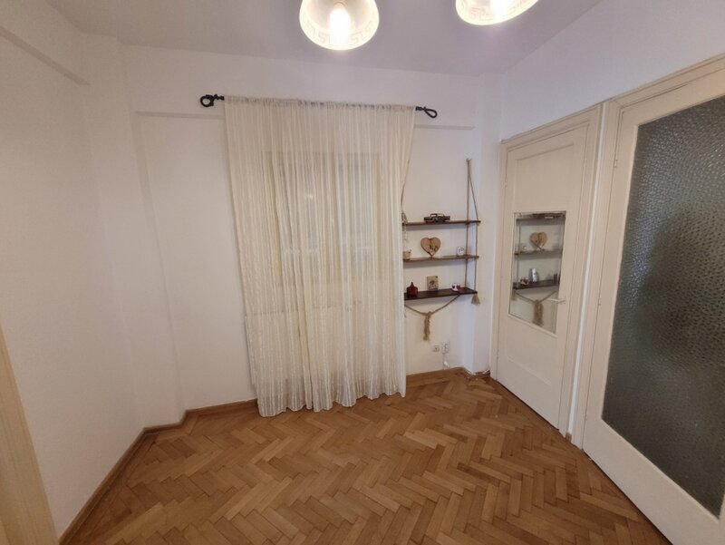 Studio ultracentral inchiriere termen mediu