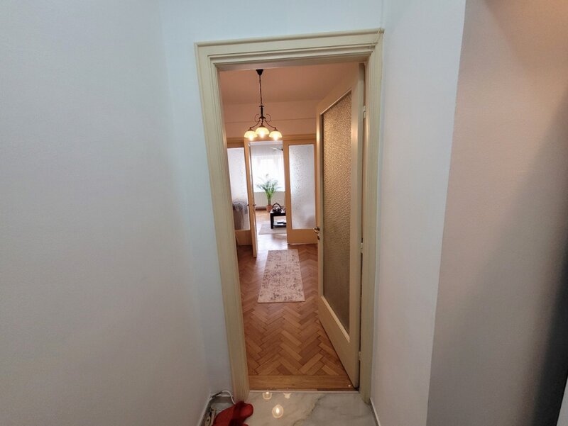 Studio ultracentral inchiriere termen mediu